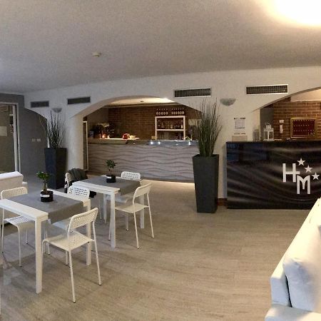 Hotel Mehari Riccione Kültér fotó