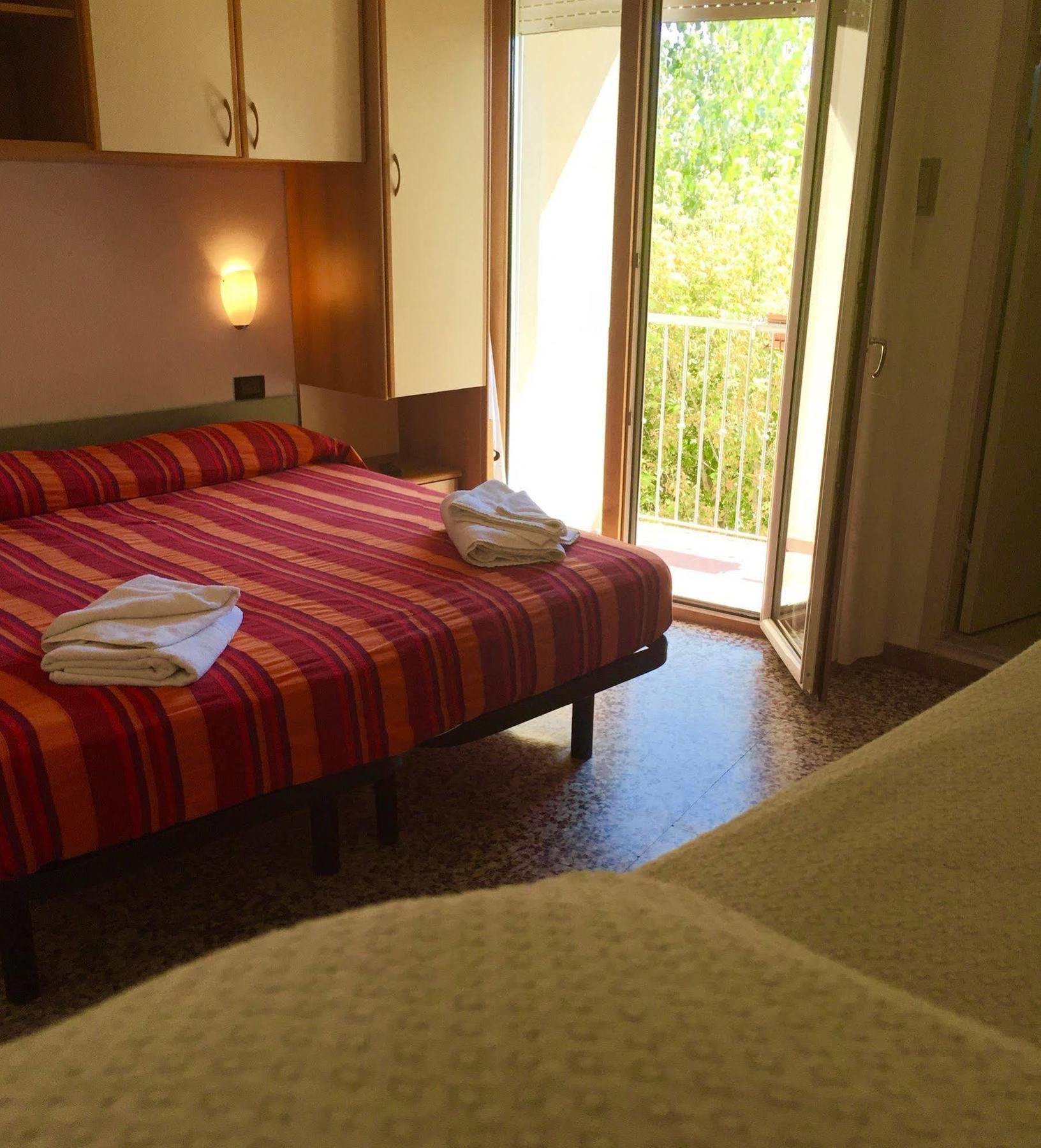 Hotel Mehari Riccione Kültér fotó