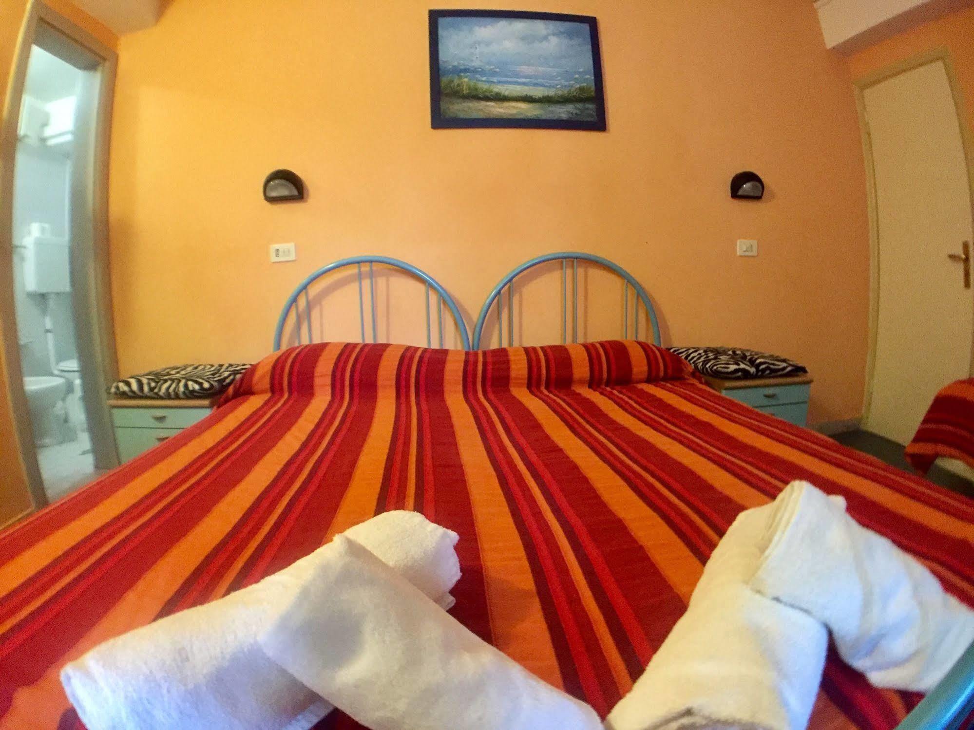 Hotel Mehari Riccione Kültér fotó