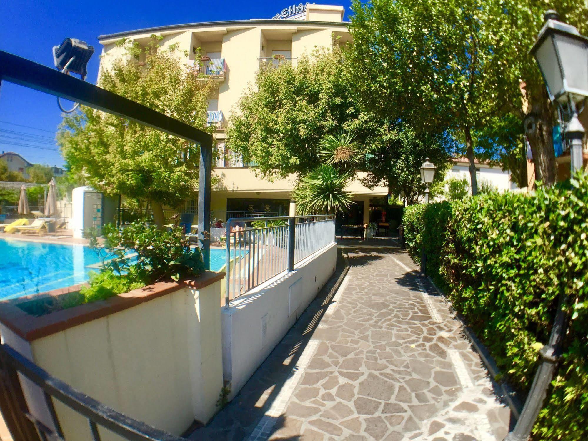 Hotel Mehari Riccione Kültér fotó