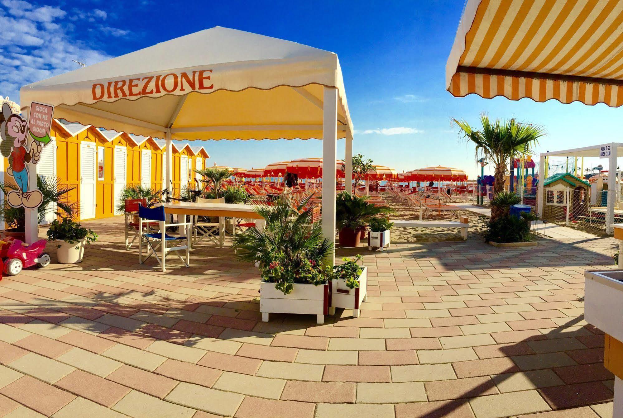 Hotel Mehari Riccione Kültér fotó